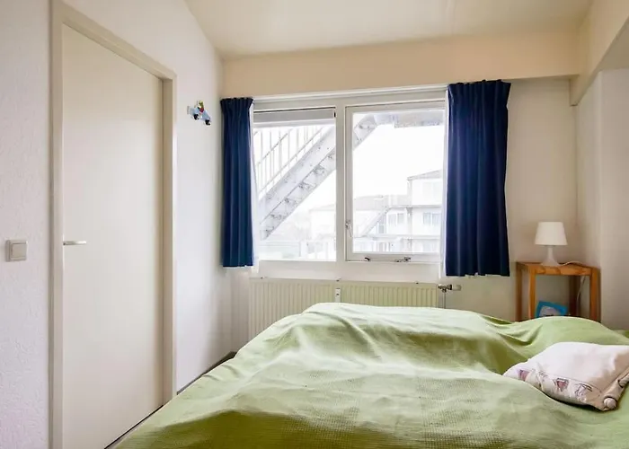 19 - Aan De Duinen, Aan Zee *