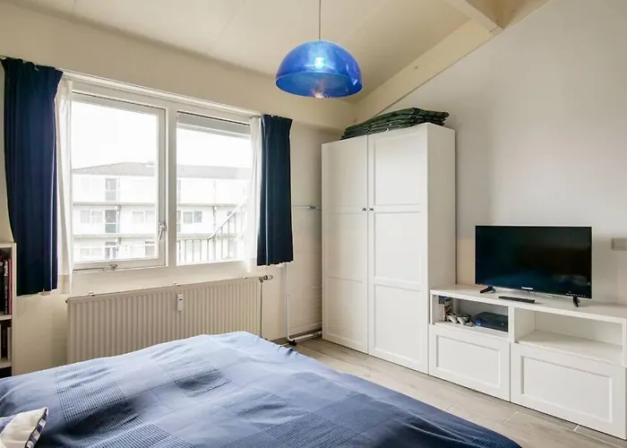 19 - Aan De Duinen, Aan Zee