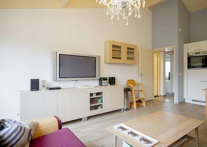 19 - Aan De Duinen, Aan Zee